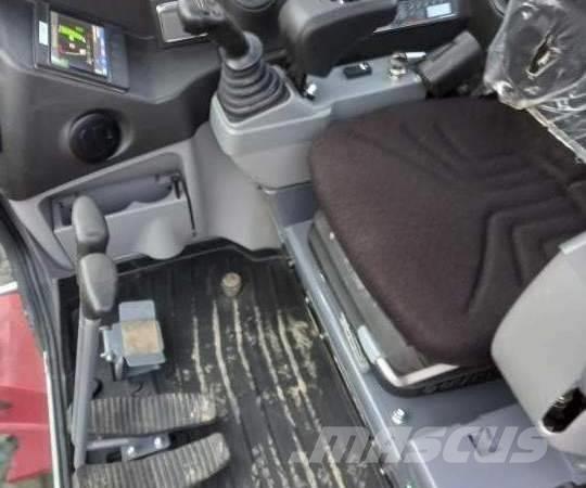 Takeuchi TB 240 DPF Mini ekskavatörler, 7 tona dek