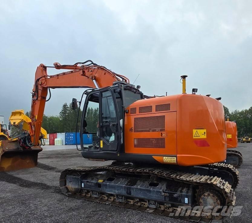 Hitachi ZX225USRLC-6 Paletli ekskavatörler