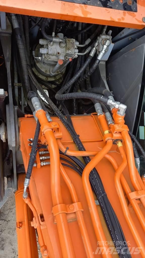 Hitachi ZX 210 LC Paletli ekskavatörler