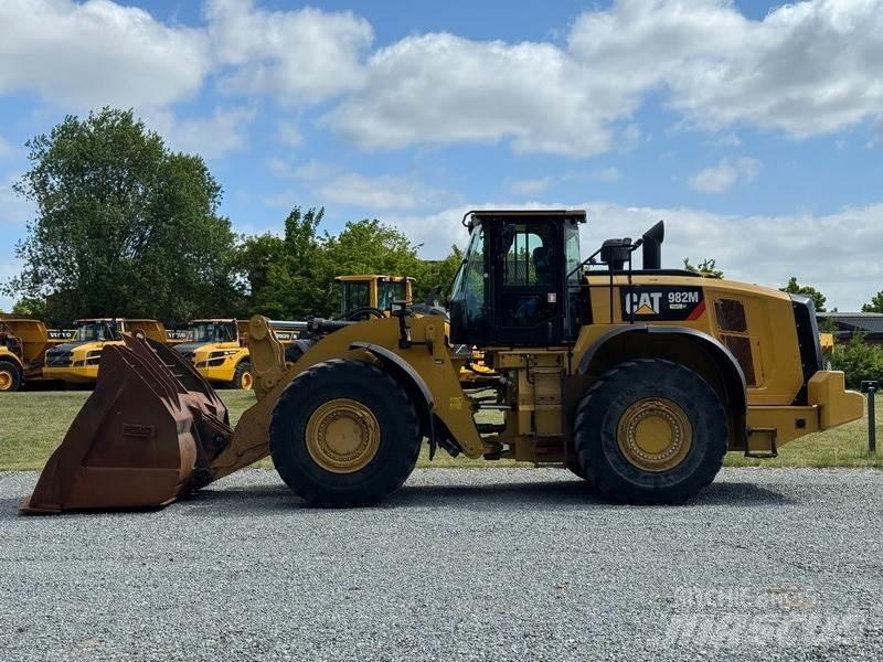 CAT 982 M Tekerlekli yükleyiciler