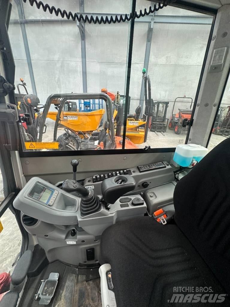 Takeuchi TB 325 R Mini ekskavatörler, 7 tona dek
