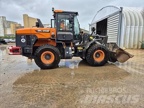 Doosan DL 250-7 Tekerlekli yükleyiciler
