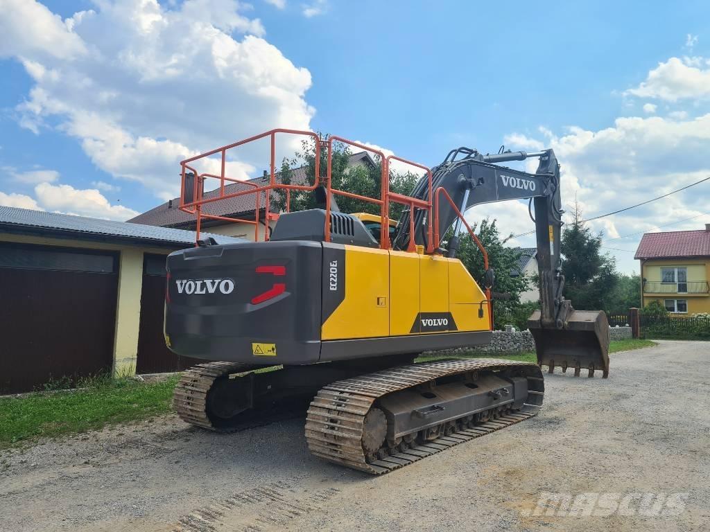Volvo EC 220 E Paletli ekskavatörler