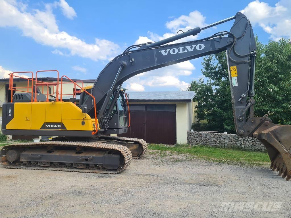 Volvo EC 220 E Paletli ekskavatörler
