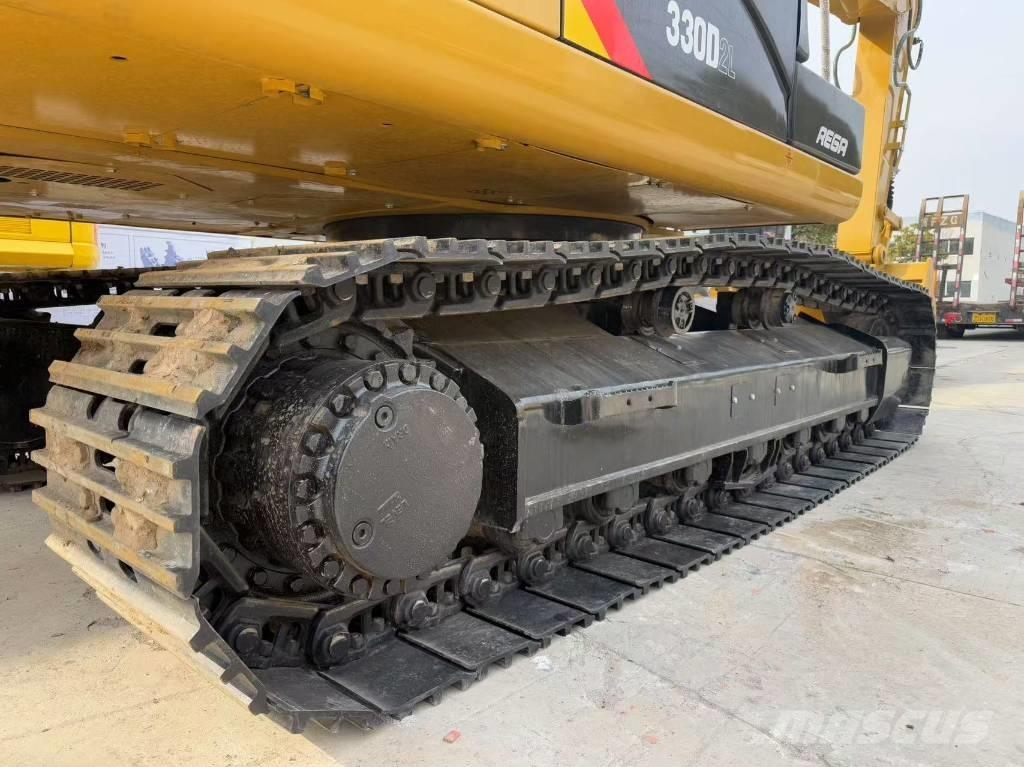 CAT 330 D Paletli ekskavatörler
