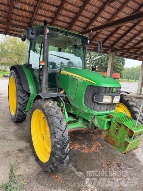 John Deere 5820 Traktörler