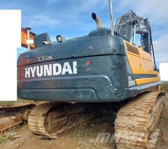 Hyundai HX 300 AL Paletli ekskavatörler