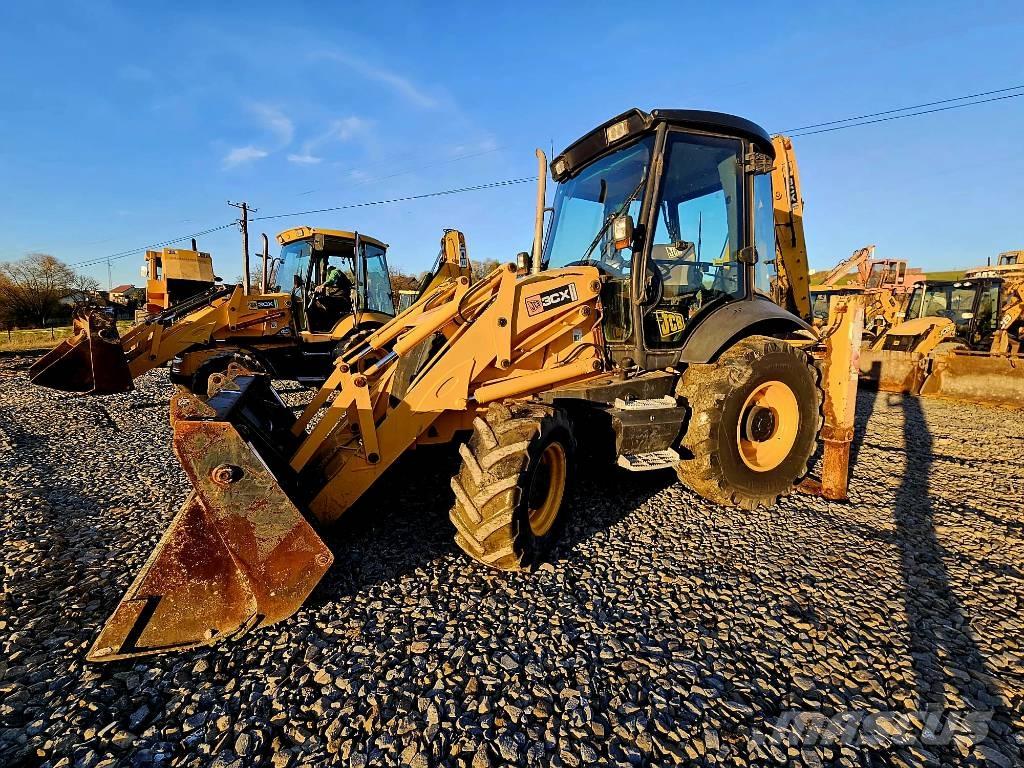 JCB 3 CX Contractor Kazıcı yükleyiciler - beko loder