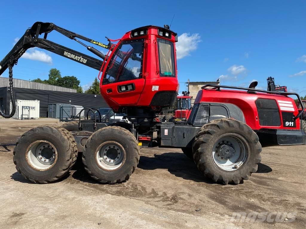 Komatsu 911 Biçerdöverler
