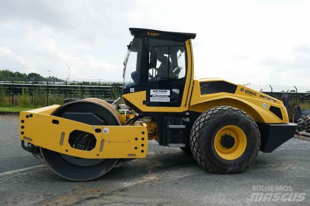 Bomag BW 213 BVC-5 Zemin sıkıştırma makineleri