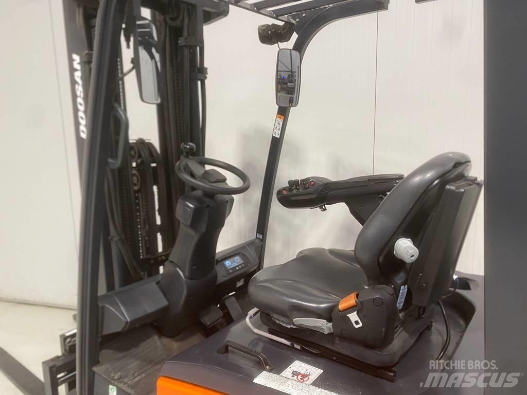 Doosan B18X-7 Elektrikli forkliftler