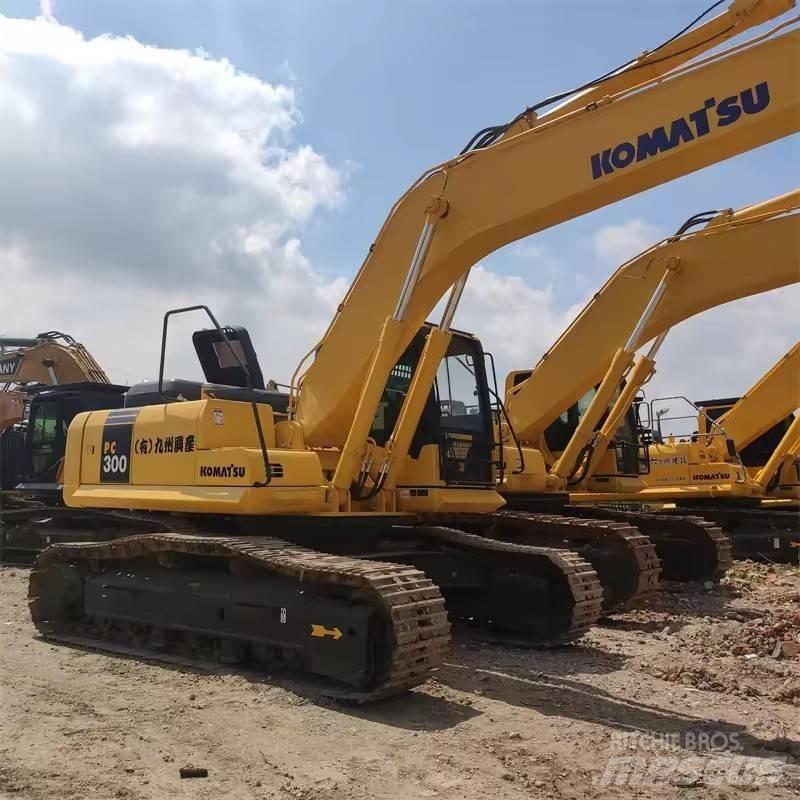 Komatsu PC 300 Paletli ekskavatörler