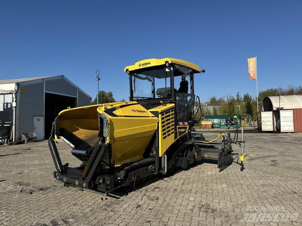 Bomag BF 300 C-2 Asfalt sericiler