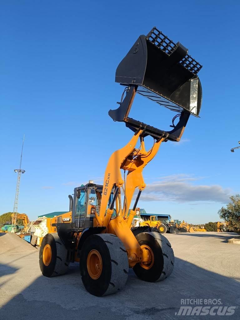 CASE 821C XR Tekerlekli yükleyiciler