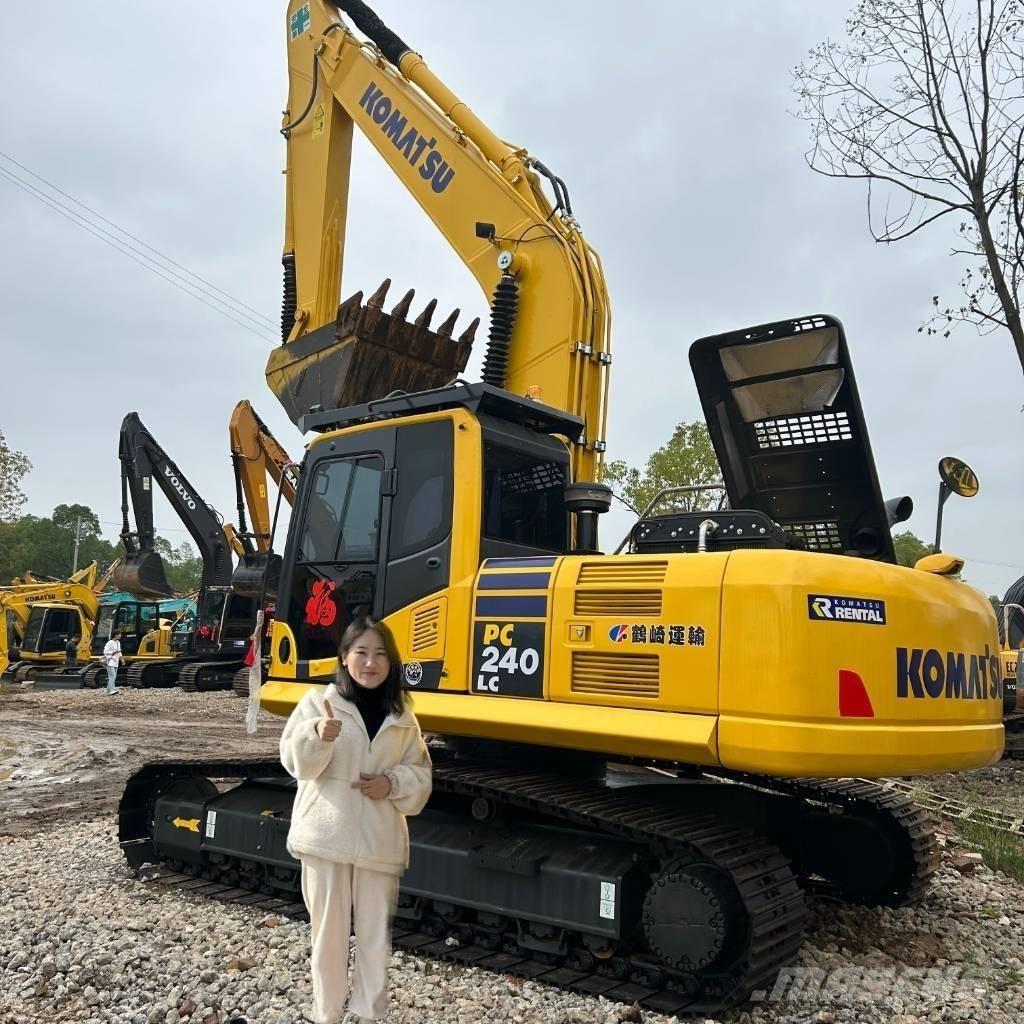 Komatsu PC 240 LC Paletli ekskavatörler