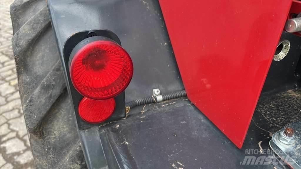 Schäffer 4670 Tekerlekli yükleyiciler