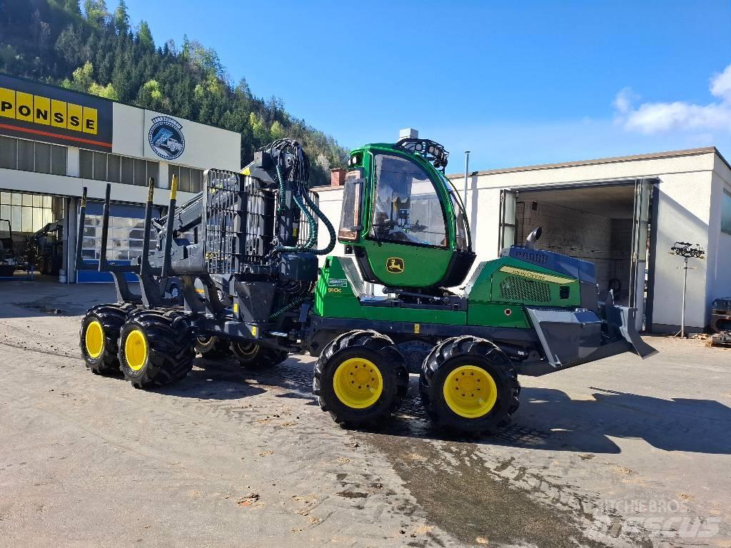 John Deere 910G Tomruk yükleyici traktörler