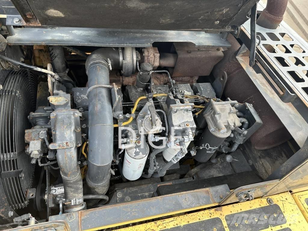 Komatsu PC 450-8 Paletli ekskavatörler