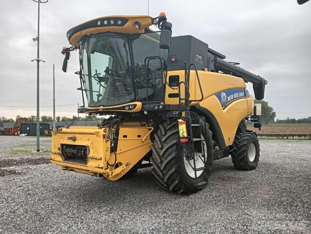 New Holland CR 7.90 Biçerdöverler