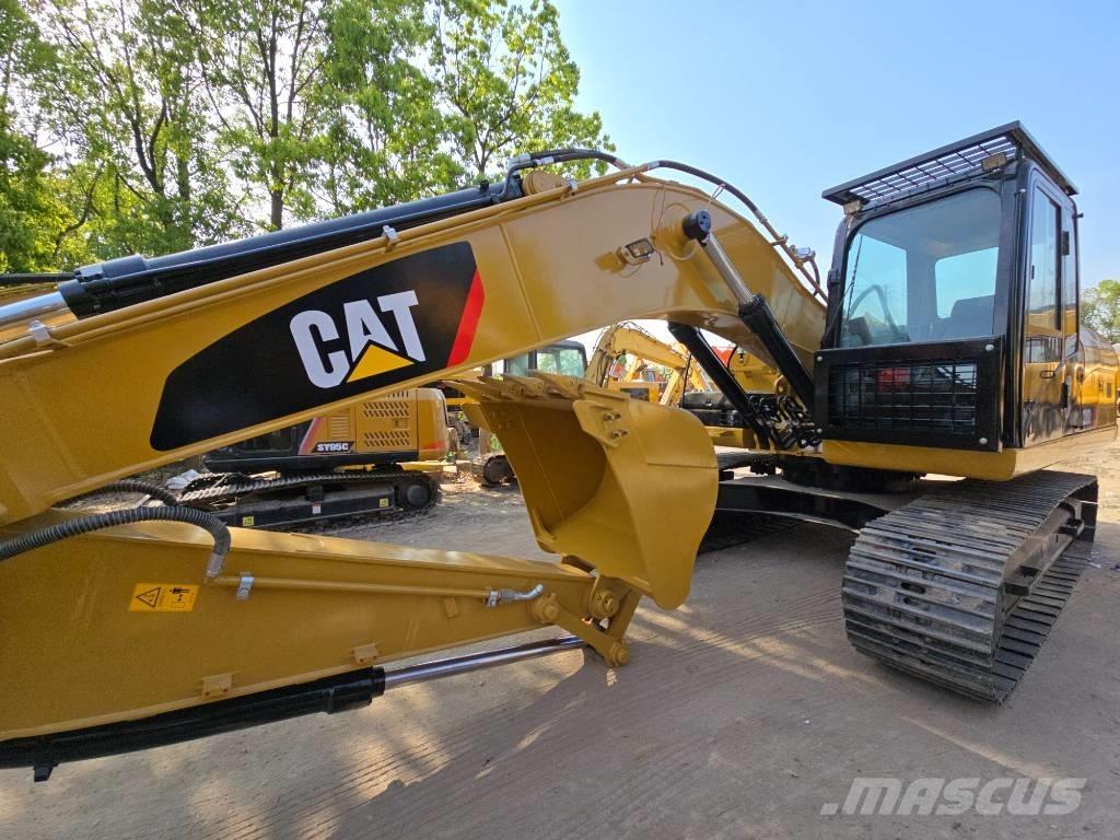 CAT 320D2 Paletli ekskavatörler