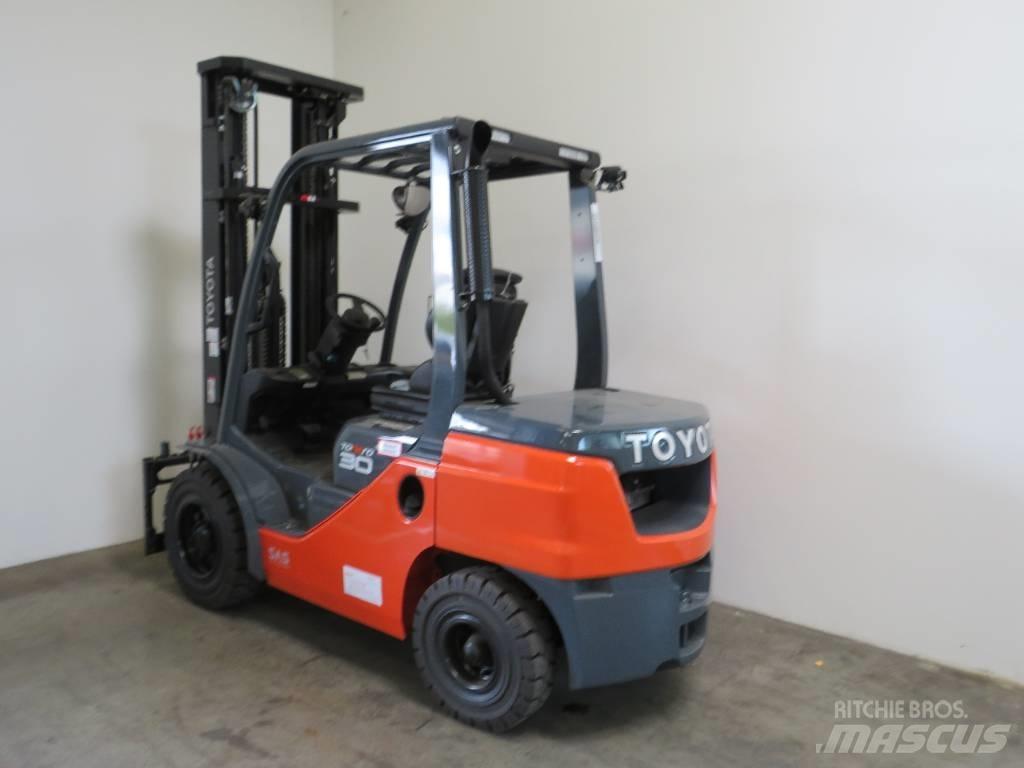 Toyota 8 FD F 30 Dizel forkliftler