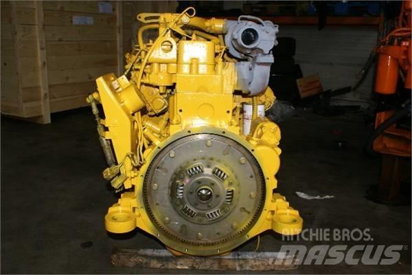 Komatsu SA4D102E Motorlar