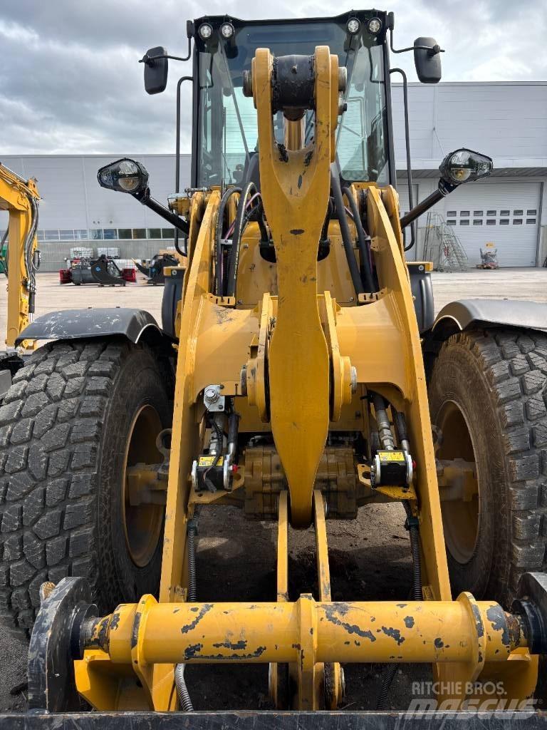 CAT 920 Tekerlekli yükleyiciler