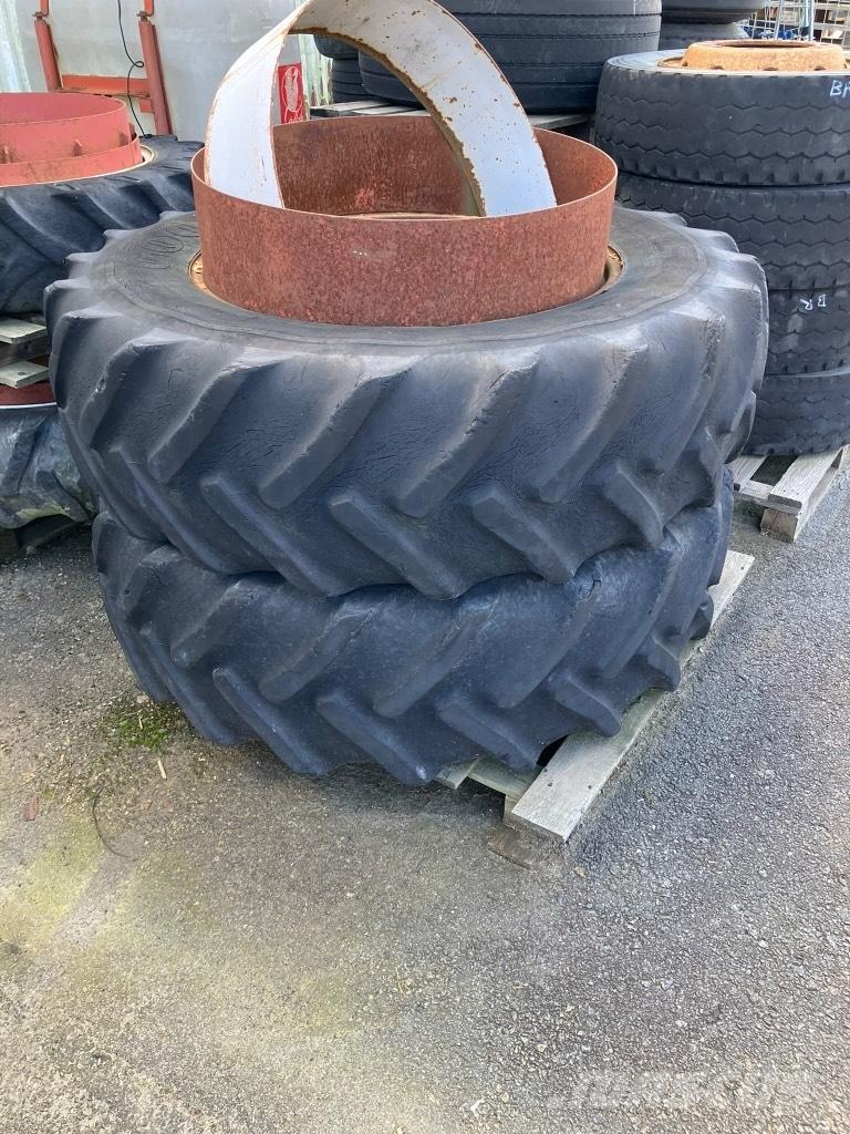  PARIPYÖRÄT 18.4-34 Tekerlekler