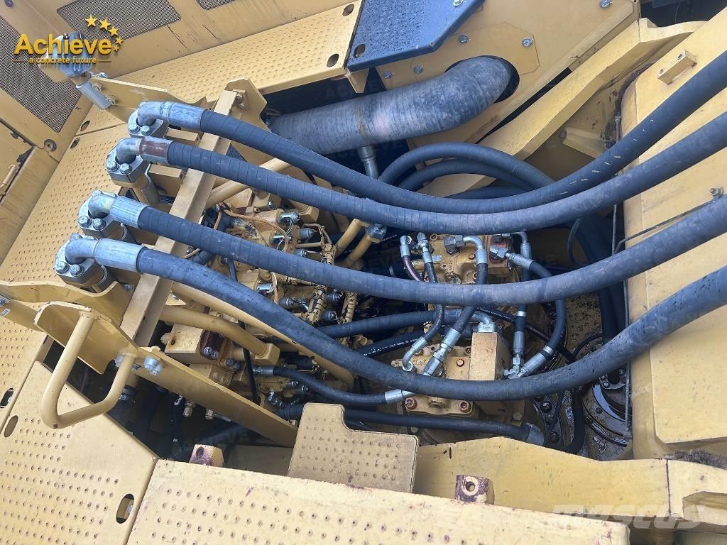 CAT 374 Paletli ekskavatörler