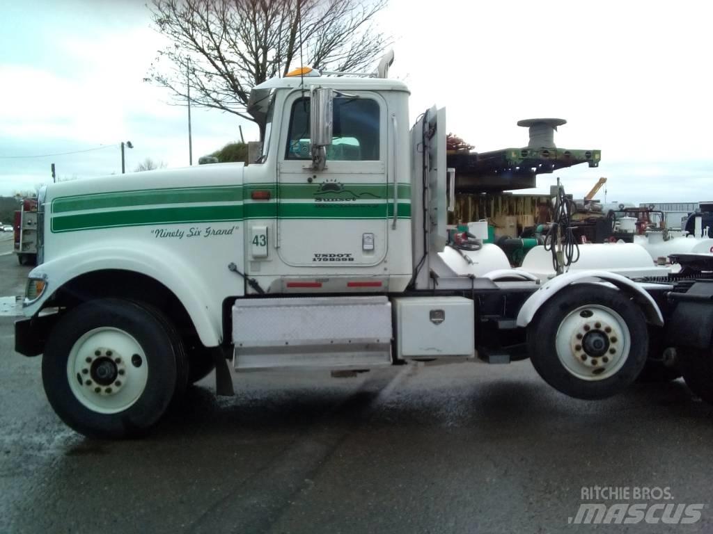 International 4 AXLE Diger çekiciler