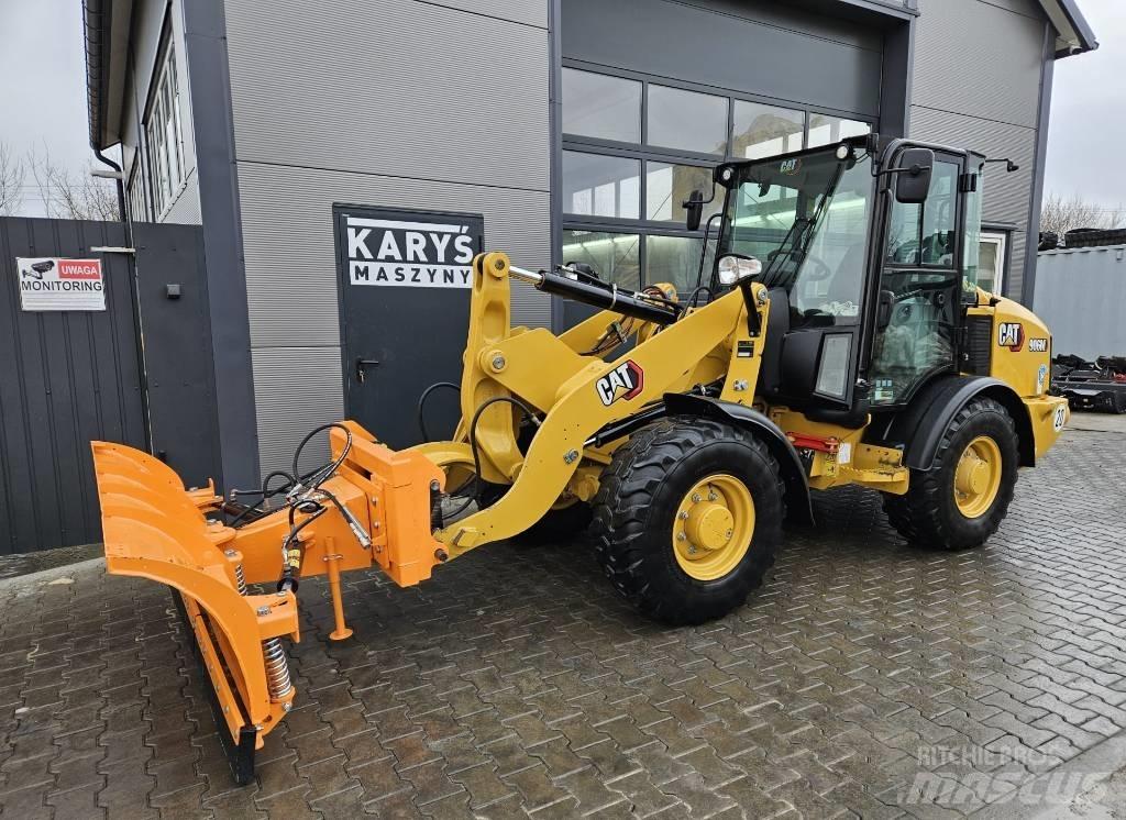CAT 906M Tekerlekli yükleyiciler