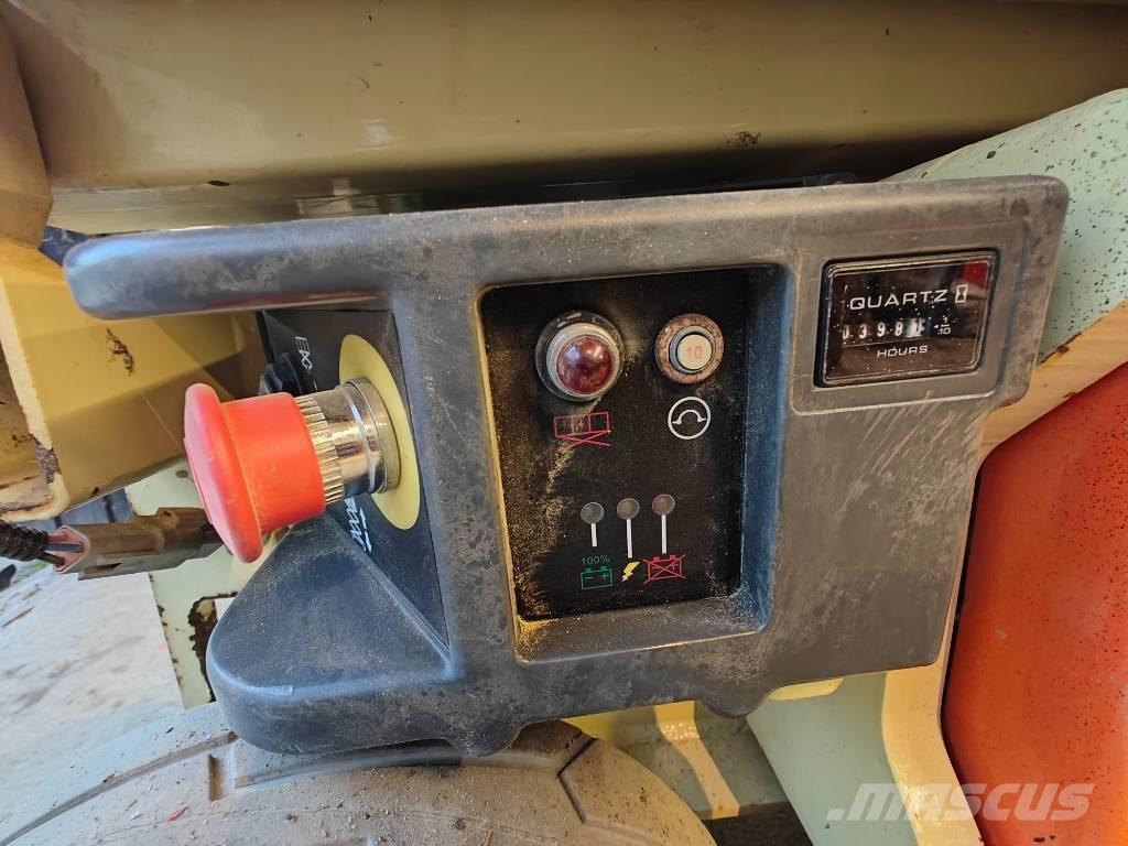 JLG 1930 ES Makasli platformlar