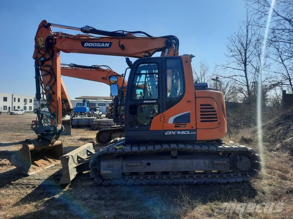 Doosan DX140LCR-5 Paletli ekskavatörler