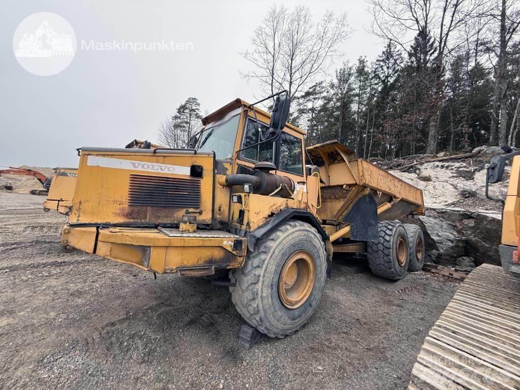 Volvo A 25 C Belden kirma kaya kamyonu