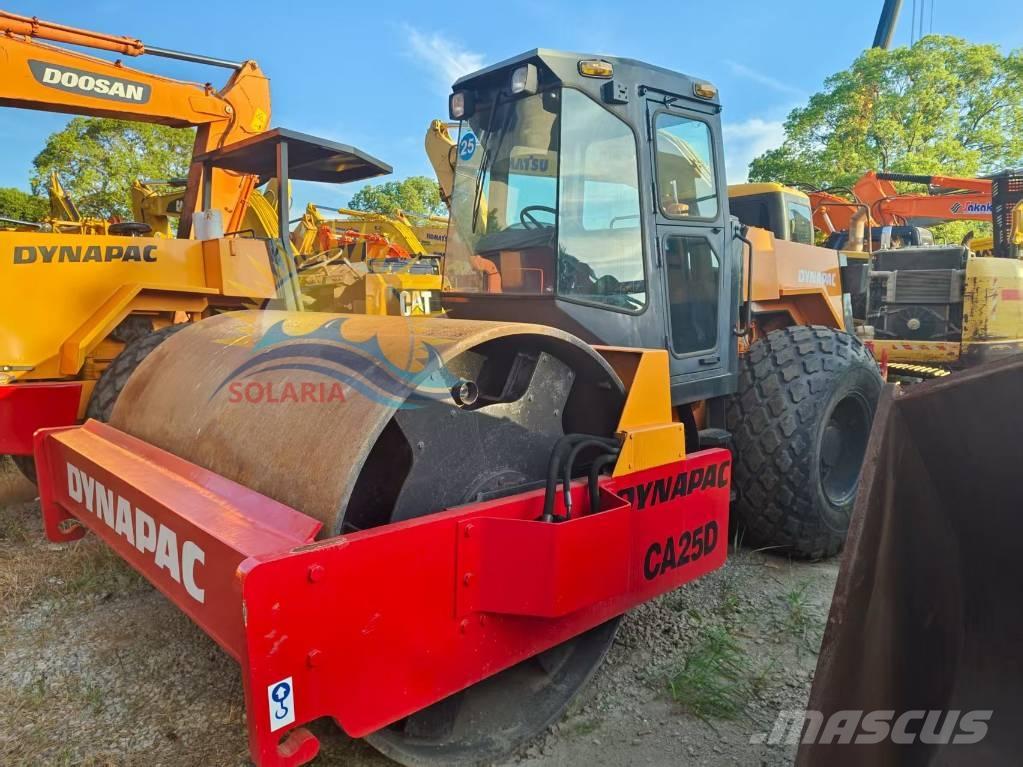 Dynapac CA 25 D Tek tamburlu silindirler