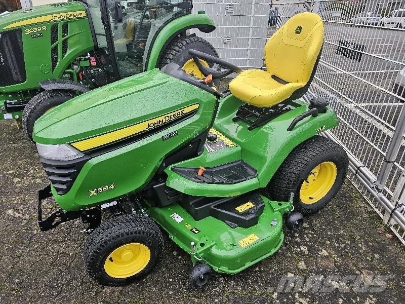 John Deere X584 Çayir biçme makinalari