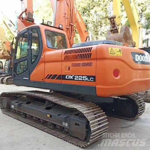 Doosan dx225 Paletli ekskavatörler