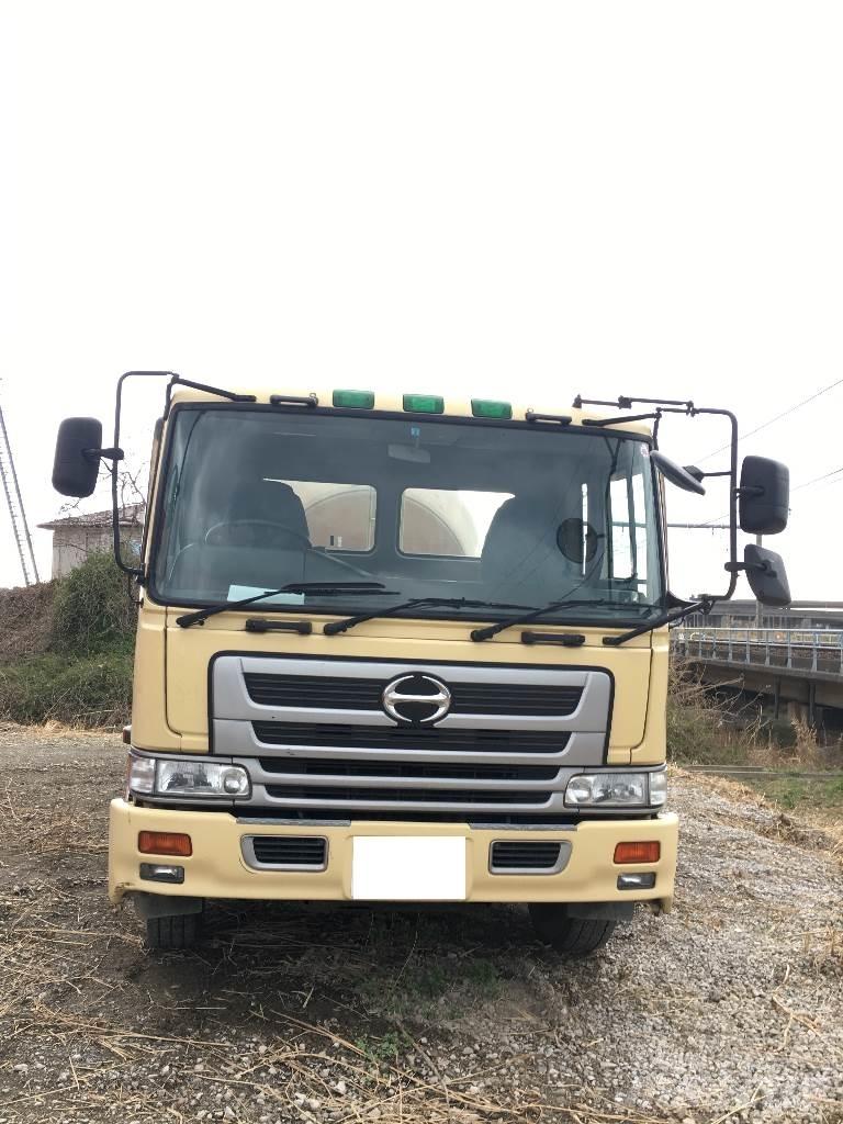 Hino FS2PKG10527 Beton / harç karıştırıcılar