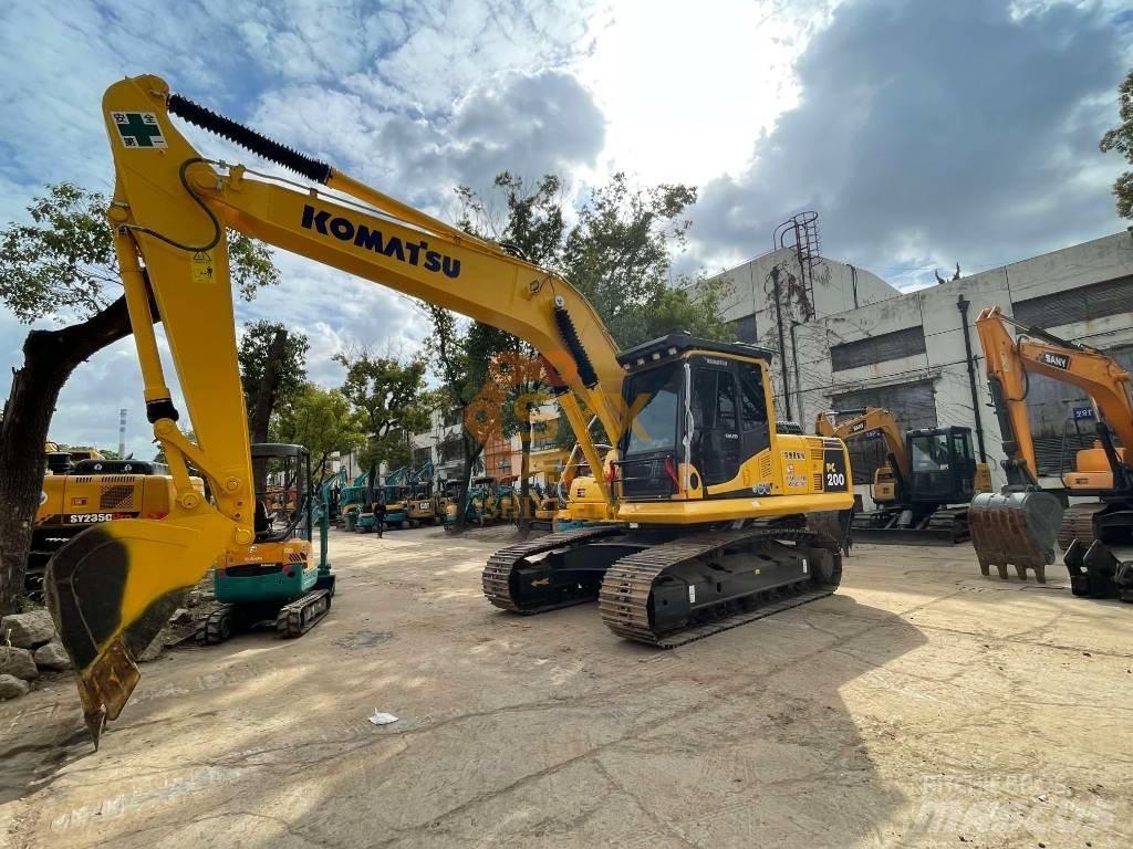 Komatsu PC 200-8 Paletli ekskavatörler