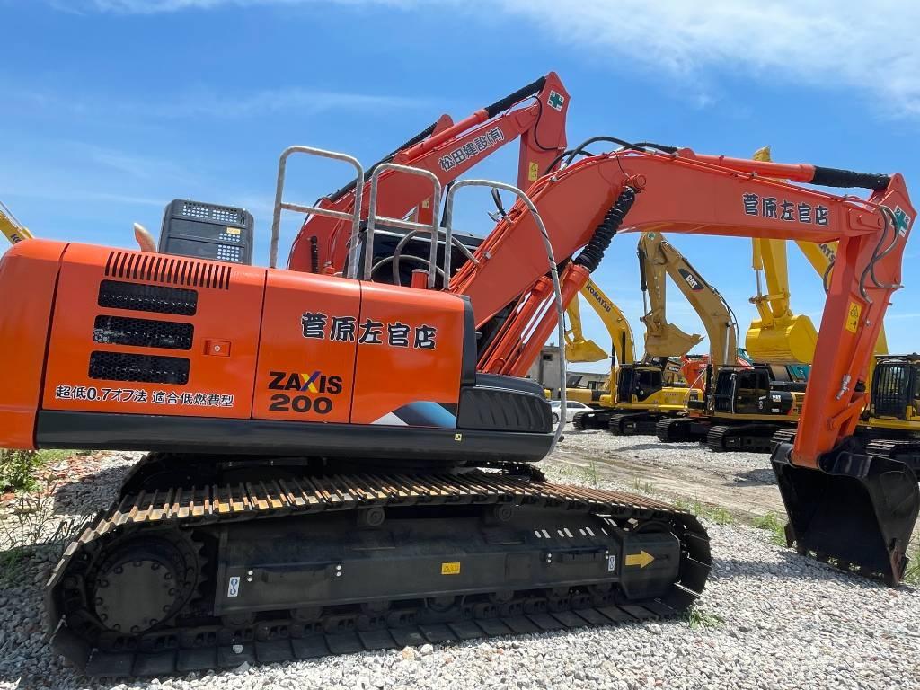 Hitachi ZX 200 Paletli ekskavatörler