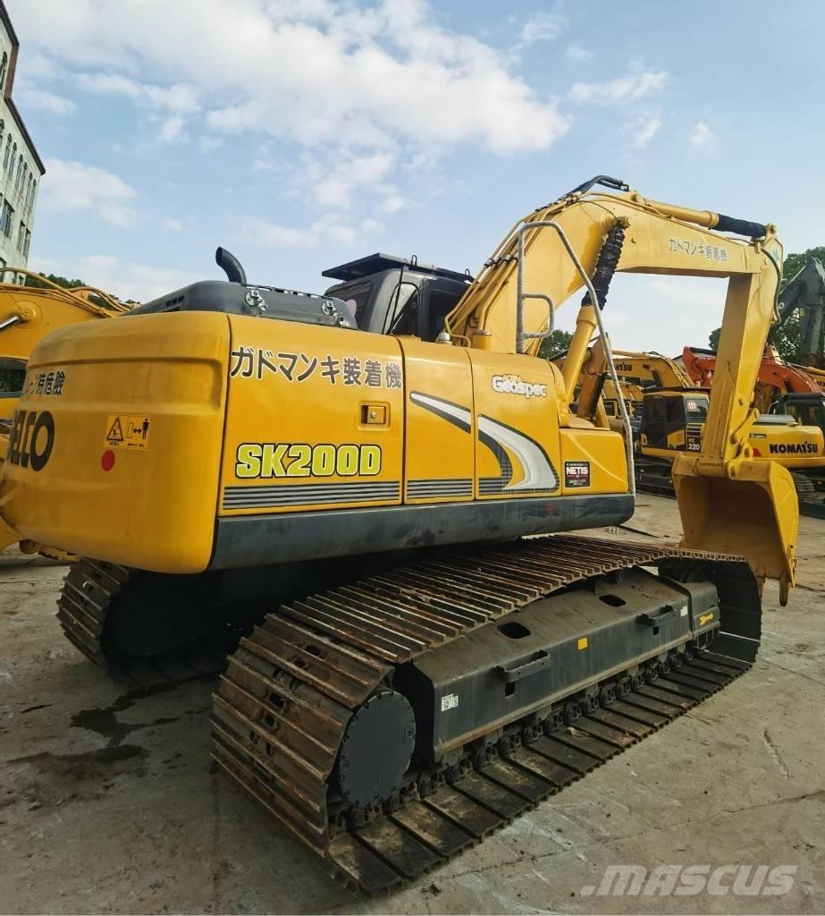 Kobelco SK 200 Paletli ekskavatörler