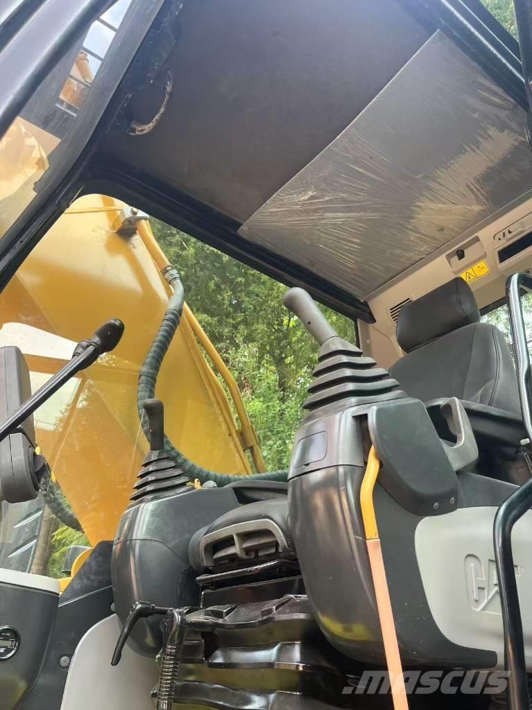 CAT 325 D L Paletli ekskavatörler