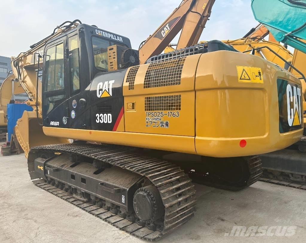CAT 330D Paletli ekskavatörler