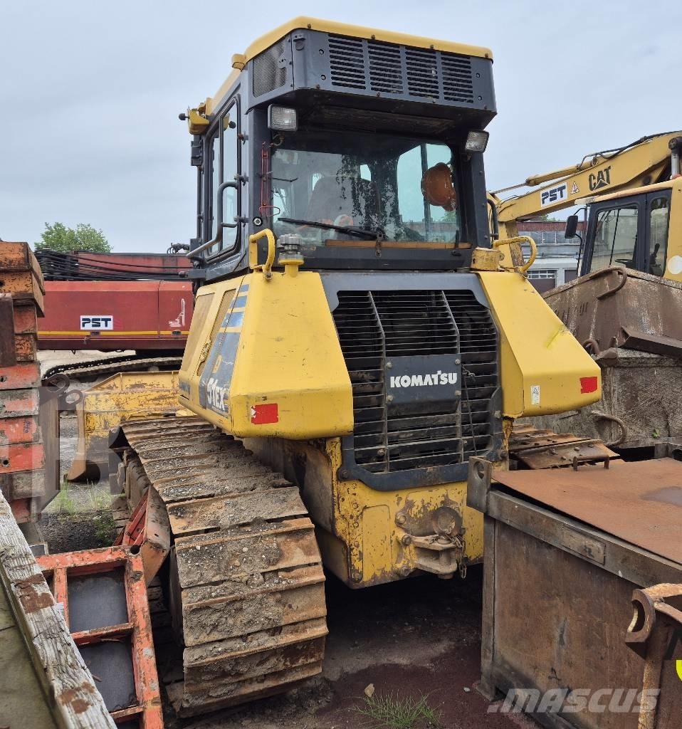 Komatsu D 51 EX-22 Paletli dozerler