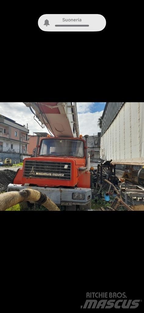  Massarenti SR 3500. Kuyu sondaj makinalari