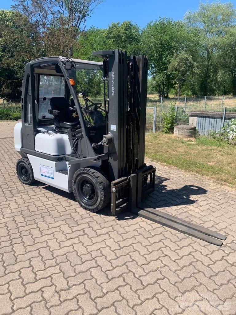 Nissan Y1D2A25Q Dizel forkliftler