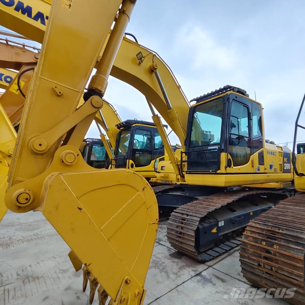 Komatsu PC 200-7 Paletli ekskavatörler