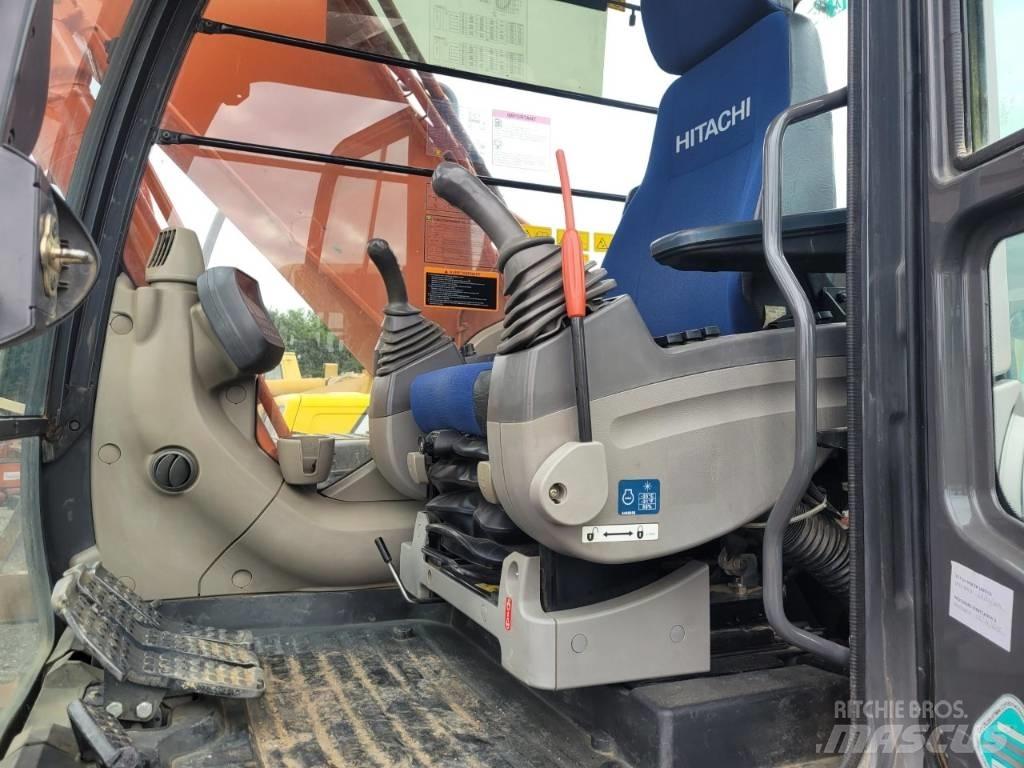 Hitachi 180 Paletli ekskavatörler