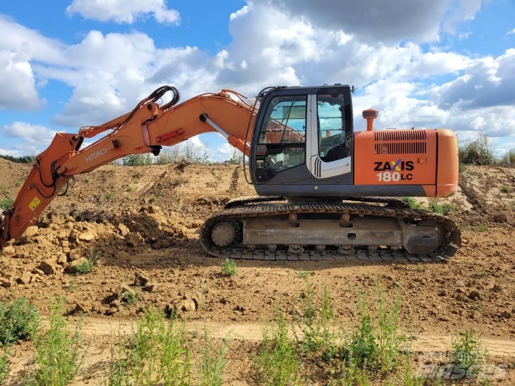 Hitachi 180 Paletli ekskavatörler