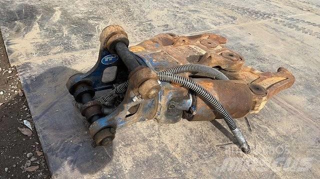 Kobelco SK30UR-6 Yıkım ekskavatörleri